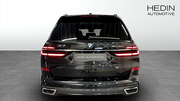 BMW X7 7 of 12