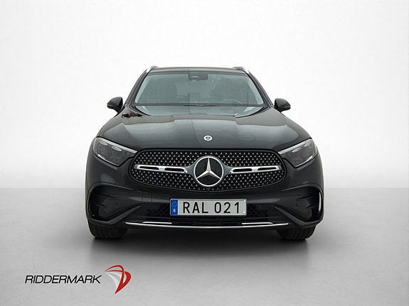 Mercedes-Benz GLC400 e 2 of 5