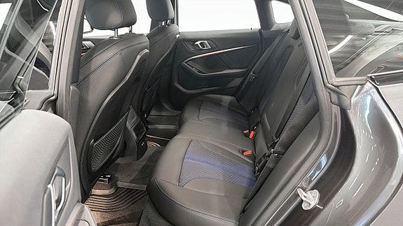 BMW 218 5 of 5