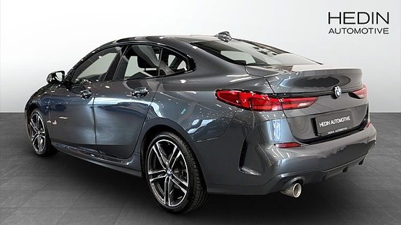 BMW 218 2 of 5