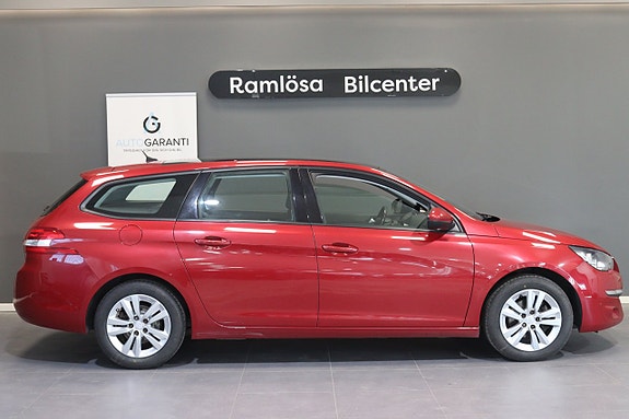 Peugeot 308 SW 4 of 5