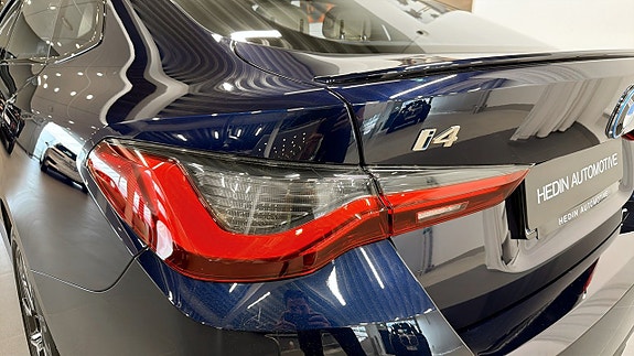 BMW i4 12 of 14