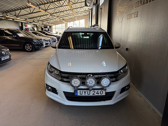 Volkswagen Tiguan 4 of 16