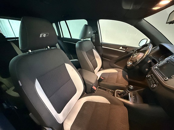 Volkswagen Tiguan 11 of 16