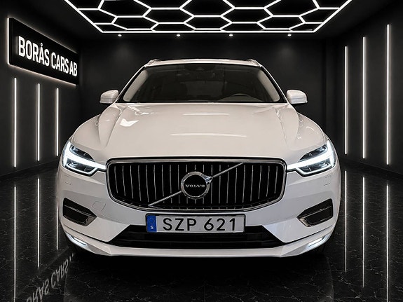 Volvo XC60 2 of 5