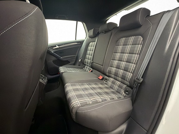 Volkswagen Golf I 26 of 27