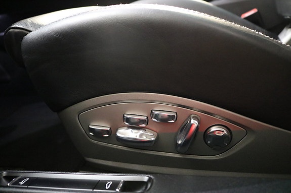 Porsche 911 Turbo S 10 of 25