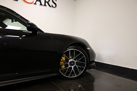 Porsche 911 Turbo S 24 of 25