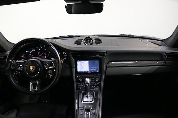Porsche 911 Turbo S 13 of 25
