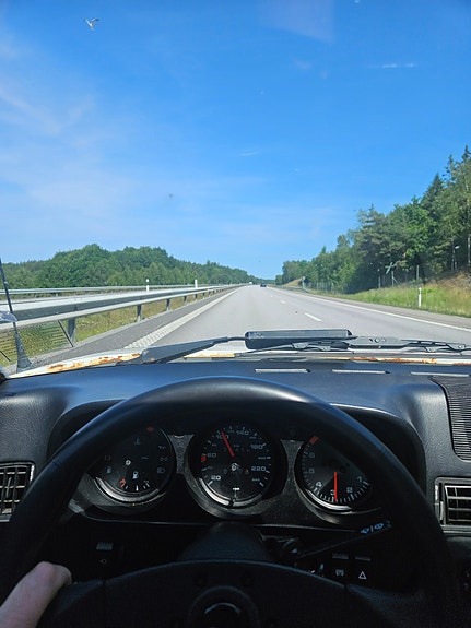 Porsche 924 2 of 5
