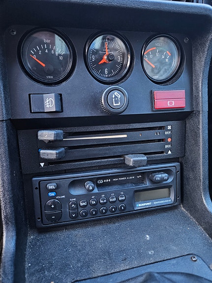 Porsche 924 5 of 5
