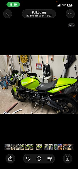 Triumph Street triple 2 of 7