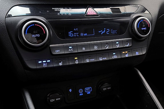 Hyundai Tucson 27 of 30