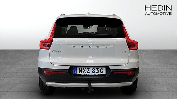 Volvo XC40 5 of 5