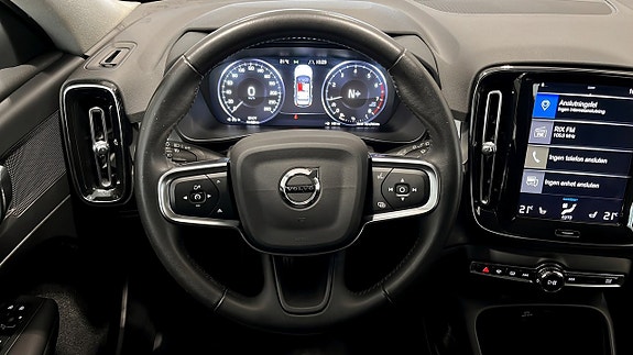 Volvo XC40 10 of 20