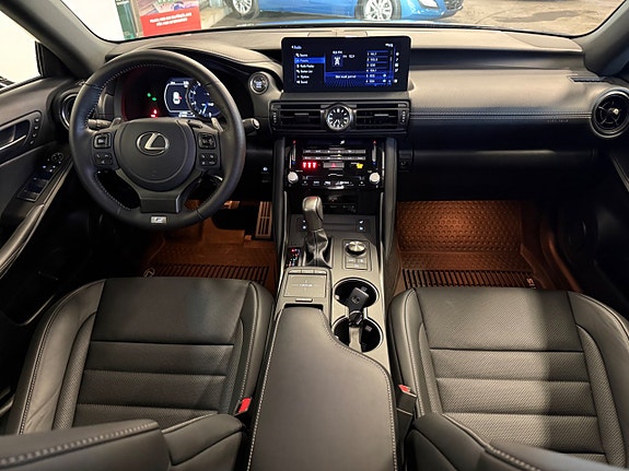 Lexus IS F 10 of 25