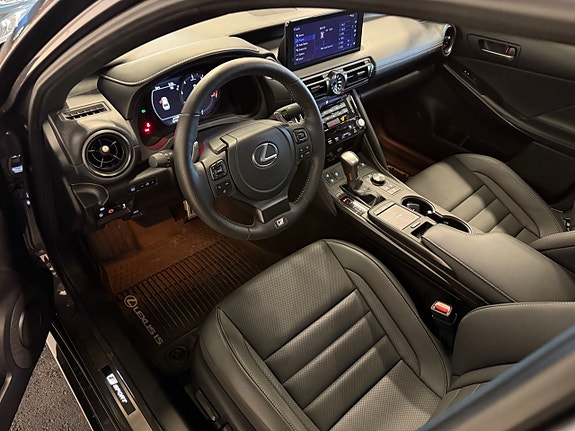 Lexus IS F 13 of 25