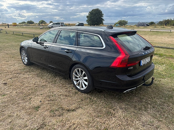 Volvo V90 3 of 5