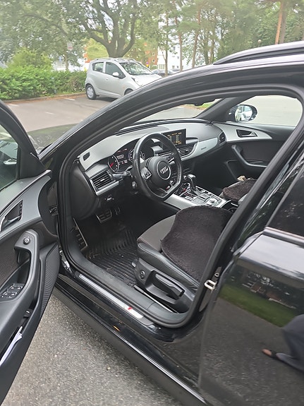 Audi A6 4 of 4