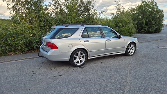 Saab 9-5 4 of 5