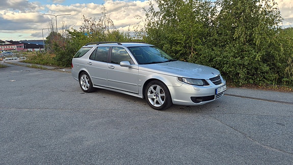 Saab 9-5 3 of 5