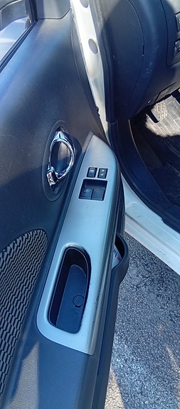 Nissan Micra 9 of 9