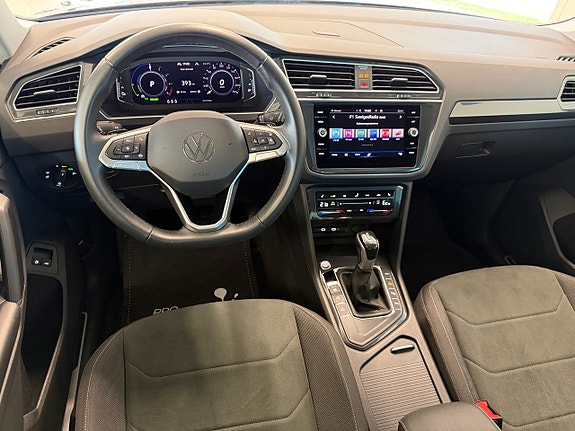 Volkswagen Tiguan 14 of 21