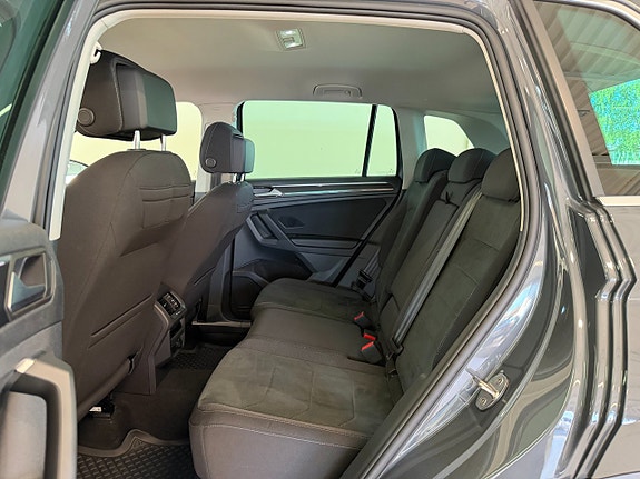 Volkswagen Tiguan 12 of 21