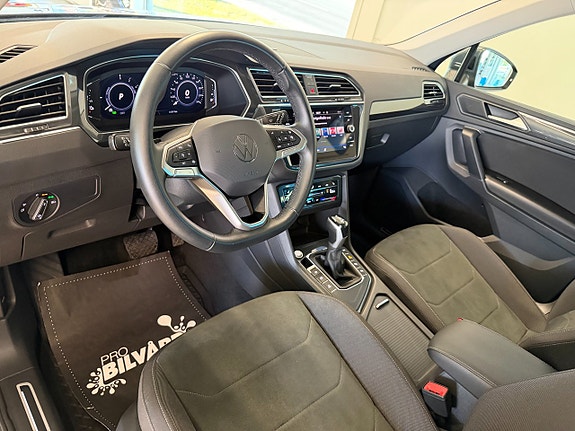 Volkswagen Tiguan 10 of 21