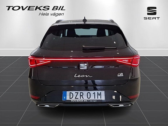 Seat Leon 3 of 5