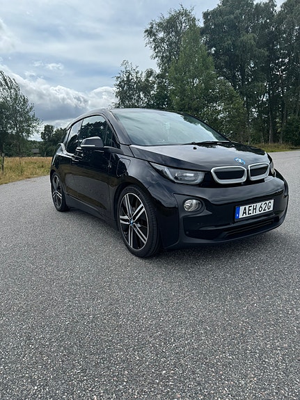 BMW i3 4 of 5