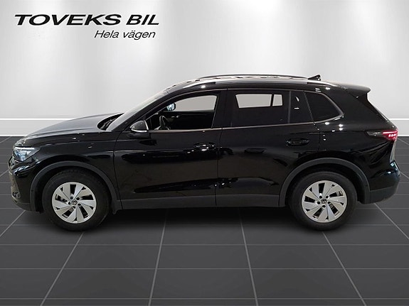 Volkswagen Tiguan 5 of 5
