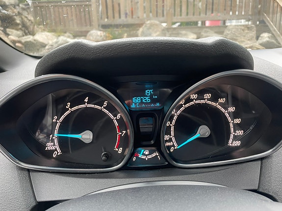Ford Fiesta 5 of 5
