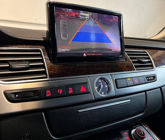 Audi A8 9 of 20