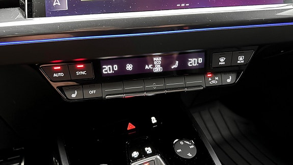 Audi Q4 e-tron 16 of 18