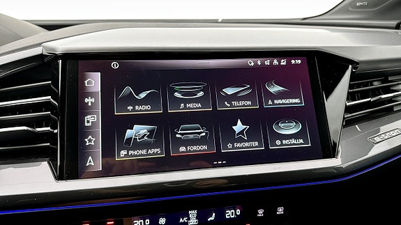 Audi Q4 e-tron 15 of 18