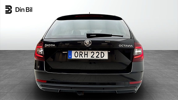 Skoda Octavia 5 of 15