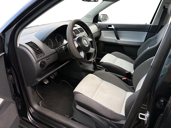 Volkswagen Polo Cross 9 of 22