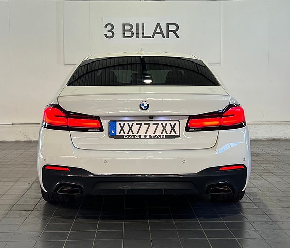 BMW 520d 16 of 17