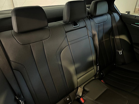 BMW 520d 13 of 17