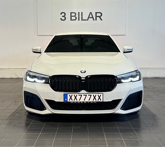 BMW 520d 3 of 17