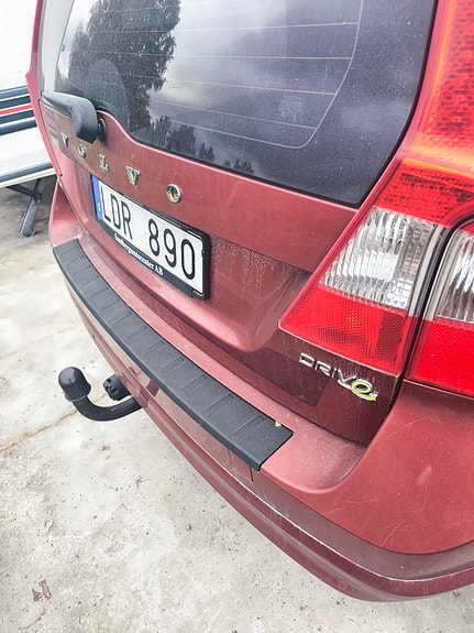 Volvo V70 17 of 28