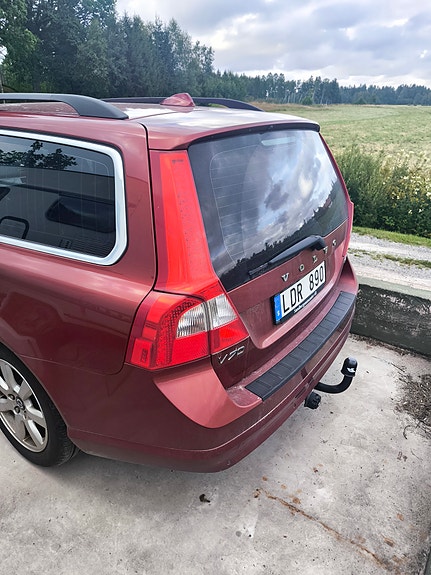 Volvo V70 19 of 28