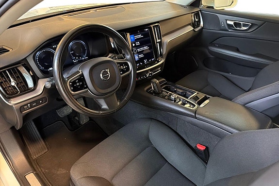 Volvo V60 9 of 27