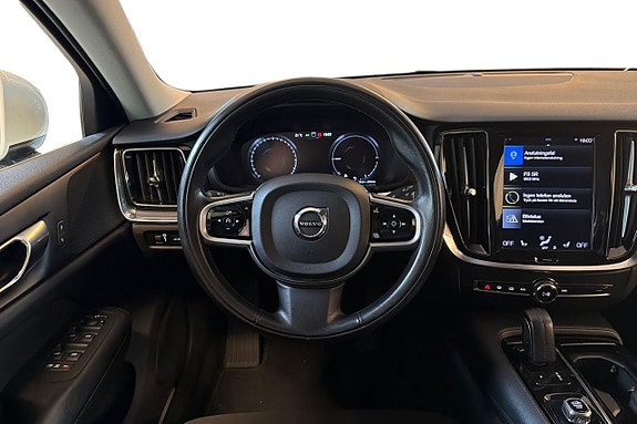 Volvo V60 14 of 27