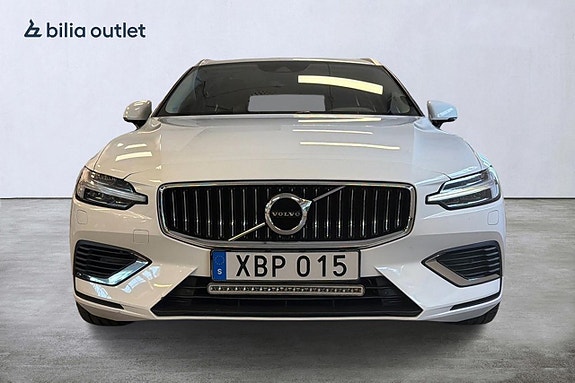 Volvo V60 2 of 5
