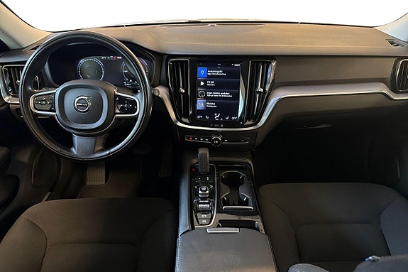 Volvo V60 13 of 27