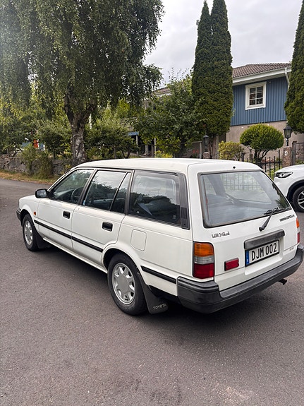 Toyota Corolla 5 of 5