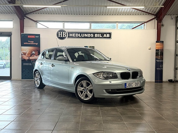 BMW 118d 2 of 16