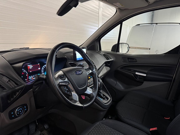 Ford Transit Connect 15 of 22